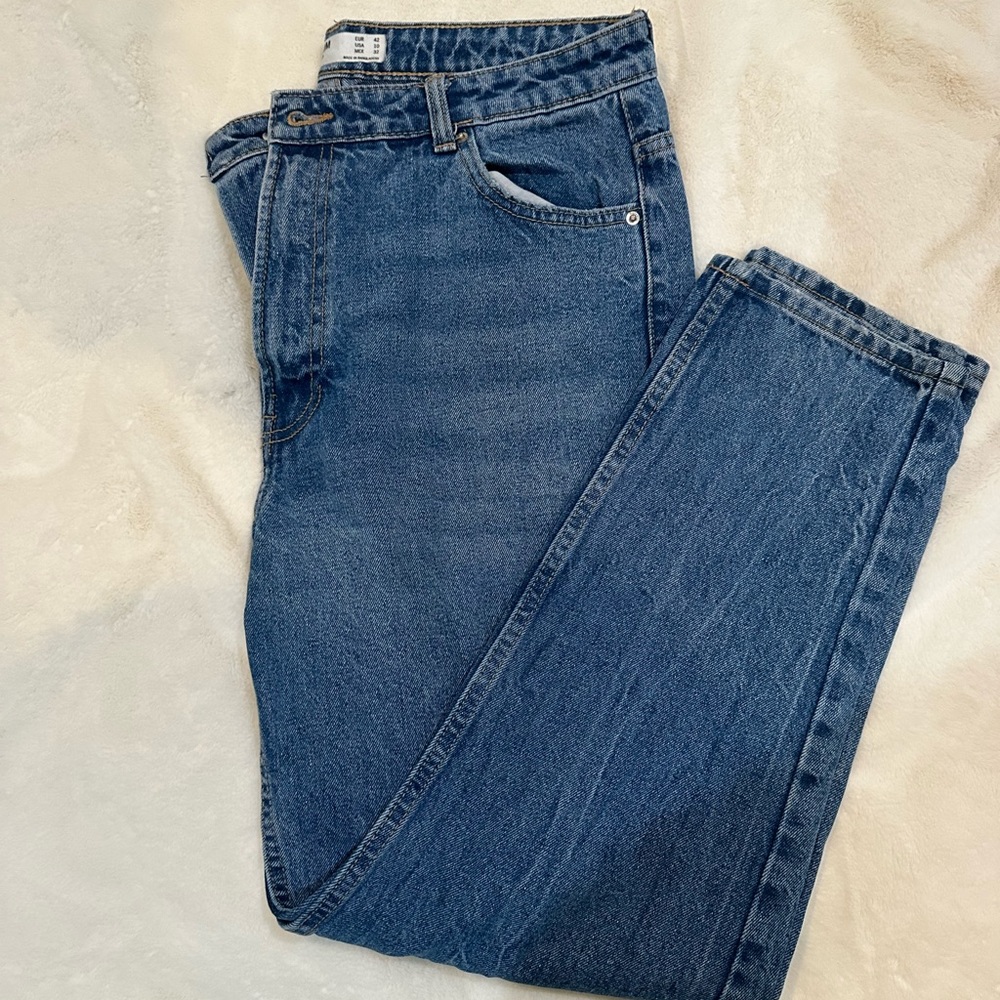 BERSHKA JEANS MOM